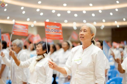 ภาพ No.242322:วันที่ ๒๙ - ๓๑ สิงหาคม พ.ศ. ๒๕๖๘ สัมมนารวมใจผู้นำบุญ บูชาธรรม ๘๑ ปี  หลวงพ่อธัมมชโย รุ่นที่ ๒ กฐินสามัคคีทั่วไทย ๓๐,๐๐๐ วัด โครงการอุปสมบทบูชาธรรมมหาปูชนียาจารย์  ๓,๐๐๐ รูป