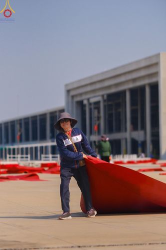 ภาพ No.208164:V.55 สารพัดV สารพัดดี ที่วัดพระธรรมกาย ในโครงการธรรมยาตรา กตัญญูบูชา มหาปูชนียาจารย์ พระมงคลเทพมุนี (สด จนฺทสโร) พระผู้ปราบมาร อนุสรณ์สถาน 7 แห่ง ปีที่ 13 ระหว่างวันที่ 2-31 มกราคม พ.ศ. 2568