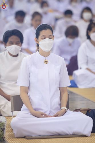 ภาพ No.86921:พิธีตักบาตร , พิธีบูชาข้าวพระ , พิธีจุดเทียนใจ ไฟนิรันดร์ อนันตชัย ในวันอาทิตย์ต้นเดือน 3 กันยายน พ.ศ. 2566 ณ วัดพระธรรมกาย