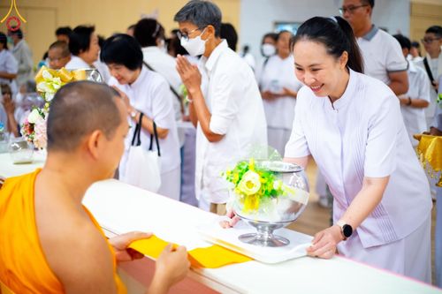 ภาพ No.206973:พิธีถวายโคมมาฆประทีป น้อมถวายเป็นพุทธบูชา แด่คณะพระภิกษุ สามเณร วัดพระธรรมกาย วันอาทิตย์ที่ 9 กุมภาพันธ์ พ.ศ. 2568 ณ ห้องแก้วสารพัดนึก 2 สภาธรรมกายสากล วัดพระธรรมกาย จังหวัดปทุมธานี