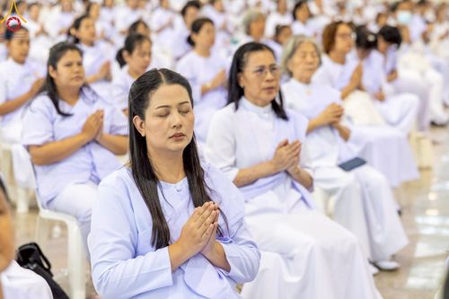 ภาพ No.222850:วันอาทิตย์ต้นเดือนที่ 4 พฤษภาคม พ.ศ. 2568 พิธีบูชาข้าวพระ ณ สภาธรรมกายสากล วัดพระธรรมกาย