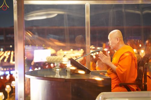 ภาพ No.77276:พิธีจุดมาฆประทีป ในวันมาฆบูชา อาทิตย์ต้นเดือนที่ 6 มีนาคม พ.ศ. 2566 ณ วัดพระธรรมกาย อ.คลองหลวง จ.ปทุมธานี