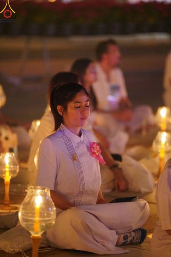 ภาพ No.125097:พิธีเวียนประทักษิณและจุดมาฆประทีป (ชุดที่ 2) ในวันมาฆบูชา เสาร์ที่ 24 กุมภาพันธ์ พ.ศ. 2567 ณ พระมหาธรรมกายเจดีย์ วัดพระธรรมกาย