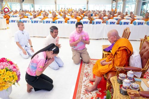 ภาพ No.156229:พิธีถวายสังฆทานแด่คณะสงฆ์ 323 วัด 4 จังหวัดชายแดนภาคใต้ ปีที่ 20 ครั้งที่ 173 พิธีมอบกองทุนหนุนแรงใจช่วยครูใต้ ปีที่ 17 ครั้งที่ 137 วันเสาร์ที่ 21 กันยายน พ.ศ.2567 ณ ศูนย์ปฏิบัติธรรมภาคใต้ อ.บางกล่ำ จ.สงขลา