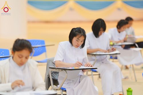 ภาพ No.219781:วันที่ 22-24 เมษายน พ.ศ. 2568 สอบบาลีสนามหลวง ครั้งที่ 2 คณะสงฆ์ภาค 1 (นนทบุรี, ปทุมธานี, สมุทรปราการ) สนามสอบวัดพระธรรมกาย อำเภอคลองหลวง จังหวัดปทุมธานี