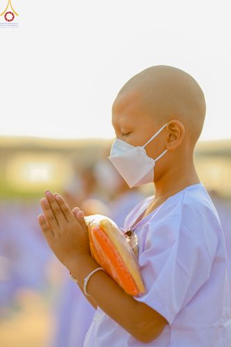 ภาพ No.79750:พิธีเวียนประทักษิณ ณ พระมหาธรรมกายเจดีย์ และพิธีวันทาเจดีย์ ในโครงการบรรพชาสามเณรฟื้นฟูพระพุทธศาสนาทั่วไทย วันเสาร์ที่ 8 เมษายน พ.ศ.2566