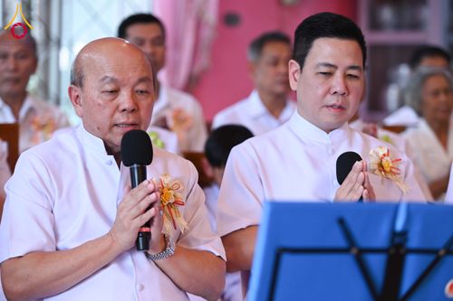 ภาพ No.298309:วันที่ 17 มกราคม พ.ศ. 2569  พิธีเจริญพระพุทธมนต์ ปฏิบัติธรรม มอบทุนการศึกษา ถวายสังฆทาน 109 วัด โครงการธรรมยาตราปีที่ 14 ณ วัดตะเคียน อำเภอบางกรวย จังหวัดนนทบุรี