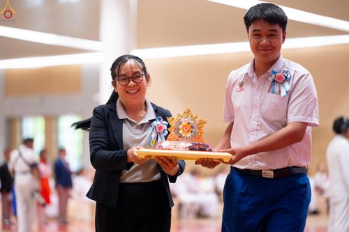 ภาพ No.311866:วันอังคารที่ 3 มีนาคม พ.ศ.2569 พิธีมอบโล่วัชรเกียรติยศ โครงการตอบปัญหาธรรมะทางก้าวหน้า ครั่งที่ 43, พิธีมอบโล่วัชรเกียรติยศ โครงการสอบตอบปัญหาศีลธรรม เพื่อสันติภาพโลก (World-Pec) ครั้งที่ 19 ณ สภาธรรมกายสากล วัดพระธรรมกาย