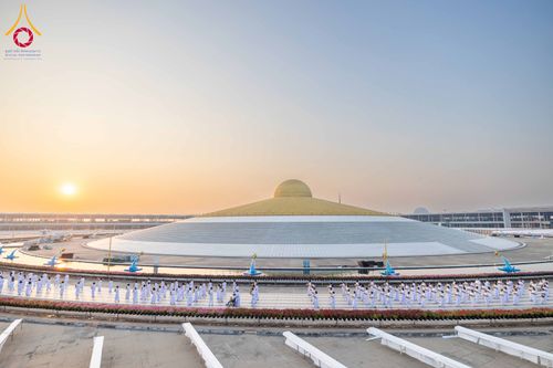 ภาพ No.320813:วันเสาร์ที่ 11 เมษายน พ.ศ.2569 พิธีเวียนประทักษิณ พิธีวันทาเจดีย์ โครงการอุปสมบทหมู่ บูชาธรรมหลวงพ่อธัมมชโย พ.ศ.2569 โครงการอุปสมบทหมู่ธรรมทายาท ระดับอุดมศึกษา รุ่น 53 (ภาคฤดูร้อน) ณ วัดพระธรรมกาย ปทุมธานี