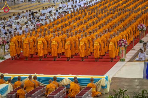 ภาพ No.308685:วันที่ 1 กุมภาพันธ์ พ.ศ. 2569 พิธีรับประกาศนียบัตร และพระของขวัญพระธรรมยาตรา ณ สภาธรรมกายสากล วัดพระธรรมกาย จ.ปทุมธานี