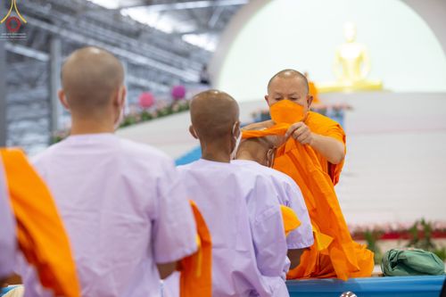 ภาพ No.64353:พิธีบรรพชาสามเณรธรรมทายาท โครงการอุปสมบทบูชาธรรมมหาปูชนียาจารย์ วันเสาร์ที่ 26 พฤศจิกายน พ.ศ. 2565 ณ วัดพระธรรมกาย จ.ปทุมธานี