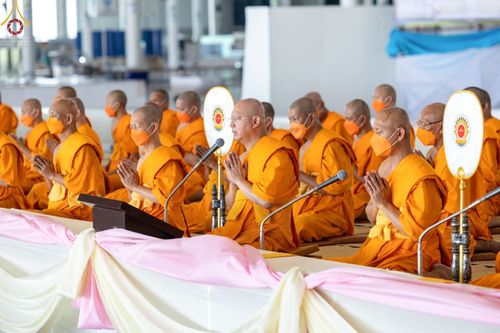 ภาพ No.66436:พิธีถวายอุปกรณ์เครื่องกันหนาว แด่คณะพระภิกษุ สามเณร วัดพระธรรมกาย วันเสาร์ที่ 10 ธันวาคม พ.ศ. 2565 ณ สภาธรรมกายสากล วัดพระธรรมกาย จ.ปทุมธานี