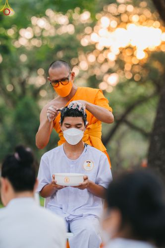 ภาพ No.80107:พิธีตัดปอยผมและปลงผมนาคธรรมทายาท โครงการอุปสมบทหมู่ธรรมทายาท พุทธศาสตร์สากลรุ่นที่ 7 (ภาคฤดูร้อน) วันอาทิตย์ที่ 9 เมษายน พ.ศ.2566