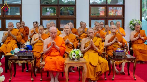 ภาพ No.314461:วันพฤหัสบดีที่ 19 มีนาคม พ.ศ. 2569 พิธีบำเพ็ญกุศล คุณพ่อณรงค์ จินตมากุล โยมบิดา พระครูปลัดรัตนวีรวัฒน์ (รังสฤษดิ์ อิทฺธิจินตโก) ที่ปรึกษาเจ้าคณะจังหวัดปทุมธานี เจ้าอาวาสวัดพระธรรมกาย  ณ ห้องปลูกศรัทธา 2 วัดพระธรรมกาย ปทุมธานี