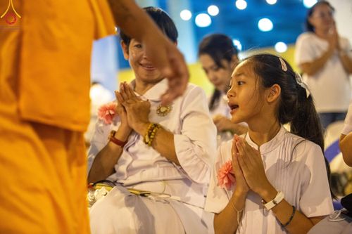ภาพ No.120528:พิธีต้อนรับพระธรรมยาตรา ในโครงการธรรมยาตรา กตัญญูบูชา มหาปูชนียาจารย์ พระมงคลเทพมุนี(สด จนฺทสโร) พระผู้ปราบมาร อนุสรณ์สถาน 7 แห่ง ปีที่ 12 วันที่ 28 มกราคม พ.ศ. 2567 ณ วัดพระธรรมกาย จ.ปทุมธานี (ชุดที่ 2)