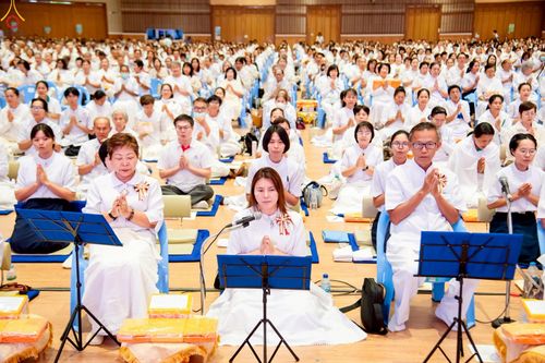 ภาพ No.242451:วันที่ ๒๙ - ๓๑ สิงหาคม พ.ศ. ๒๕๖๘ สัมมนารวมใจผู้นำบุญ บูชาธรรม ๘๑ ปี  หลวงพ่อธัมมชโย รุ่นที่ ๒ กฐินสามัคคีทั่วไทย ๓๐,๐๐๐ วัด โครงการอุปสมบทบูชาธรรมมหาปูชนียาจารย์  ๓,๐๐๐ รูป