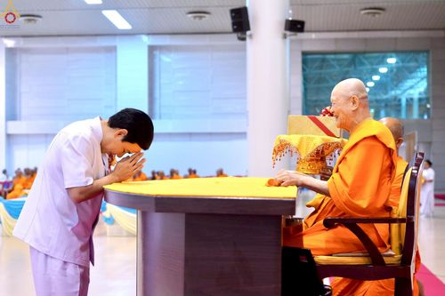 ภาพ No.244142:วันอาทิตย์ที่ 7 กันยายน พ.ศ. 2568 พิธีทอดผ้าป่าสมทบกฐินวัดพระธรรมกาย และสมทบกฐิน 30,000 วัดทั่วไทย ครั้งที่ 2 ณ ห้องแก้วสารพัดนึก 1 วัดพระธรรมกาย