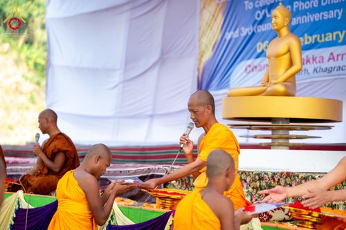 ภาพ No.131188:Photo Story ปฐมบรรพชาชาวพุทธมาร์มา Episode 4/5 วันที่ 13 กุมภาพันธ์พ.ศ. 2567 ณ วัดธัมจักร อรัญกุฏิ บังกลาเทศ