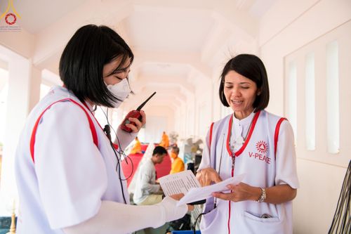 ภาพ No.117166:V.16 เป็นทีม การเตรียมงาน เก็บงาน การรับบุญของเจ้าหน้าที่หน่วยงานต่างๆ เพื่อโครงการธรรมยาตรา กตัญญูบูชามหาปูชนียาจารย์ พระมงคลเทพมุนี (สด จนฺทสโร) พระผู้ปราบมาร อนุสรณ์สถาน 7 แห่ง ปีที่ 12 ระหว่างวันที่ 2 - 31 มกราคม พ.ศ. 2567