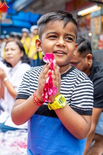 ภาพ No.128412:พิธีอัญเชิญพระบรมสารีริกธาตุ " ใจกลางเมืองนครหาดใหญ่ " เพื่อประดิษฐาน ณ มหารัตนเจดีย์สิริปทุมสวรรค์ (เจดีย์อริยพุทธะ 5 พระองค์) ศูนย์ปฏิบัติธรรมภาคใต้ อ.บางกล่ำ จ.สงขลา  วันที่ 9 มีนาคม พ.ศ.2567 (ชุดที่ 1)