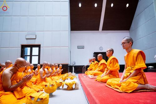 ภาพ No.141548:พิธีบรรพชาอุปสมบท โครงการอุปสมบทหมู่รุ่นผู้บริหาร รุ่นที่ 14 โครงการอุปสมบทหมู่ธรรมทายาท ระดับอุดมศึกษา รุ่นที่ 51 ภาคฤดูฝน ณ โบสถ์พระไตรปิฎก วัดพระธรรมกาย ในวันเสาร์ที่ 15 มิถุนายน พ.ศ. 2567