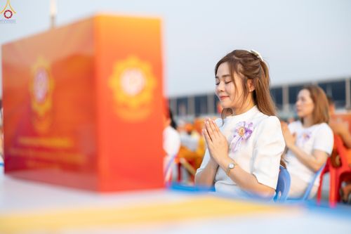 ภาพ No.324069:วันที่ 22 เมษายน พ.ศ.2569 (วันคุ้มครองโลก) พิธีถวายมหาสังฆทาน 40,000 กว่าวัดทั่วประเทศ ณ ลานธรรม พระมหาธรรมกายเจดีย์ วัดพระธรรมกาย