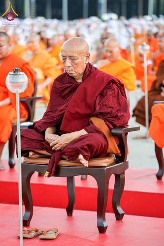 ภาพ No.312227:วันอังคารที่ 3 มีนาคม พ.ศ.2569 พิธีเวียนประทักษิณและจุดมาฆประทีป ณ ลานธรรมพระมหาธรรมกายเจดีย์ วัดพระธรรมกาย