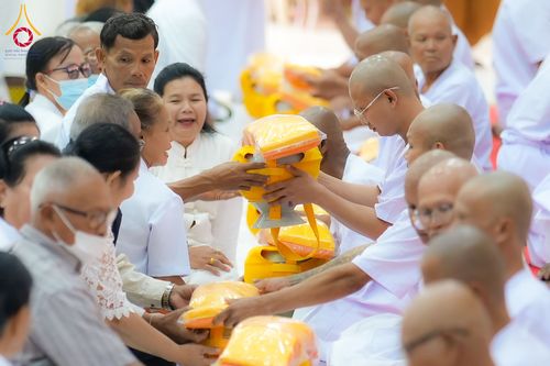 ภาพ No.281207:วันที่ 4 ธันวาคม พ.ศ. 2568 พิธีบรรพชาสามเณร ในโครงการบวชบูชาธรรมมหาปูชนียาจารย์  ณ วัดกลางพระอารามหลวง จังหวัดบุรีรัมย์