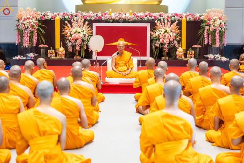 ภาพ No.82759:พิธีเวียนประทักษิณ, พิธีวันทาเจดีย์ ณ มหาธรรมกายเจดีย์  พิธีบรรพชาหมู่พระพี่เลี้ยงเข้าพรรษา, ธรรมทายาทอุดมศึกษา รุ่นที่ 50(ภาคฤดูฝน) และธรรมทายาทพุทธศาสตร์สากล รุ่นที่ 7 (ภาคฤดูฝน) วันเสาร์ที่ 17 มิถุนายน พ.ศ. 2566 ณ  โบสถ์พระไตรปิฎก วัดพระธรรมกาย จ.ปทุม