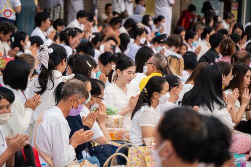 ภาพ No.126131:พิธีทำบุญเมืองนครราชสีมา ฉลอง 556 ปี ตักบาตรพระ 10,000 รูป ในวันเสาร์ที่ 2 มีนาคม พ.ศ.2567 ณ อนุสาวรีย์ท้าวสุรนารี จ.นครราชสีมา จัดโดย คณะสงฆ์จังหวัดนครราชสีมา ร่วมกับสำนักงานจังหวัดนครราชสีมา