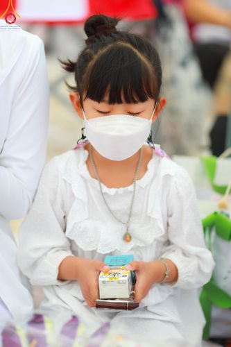 ภาพ No.118554:พิธีตักบาตรพระธรรมยาตรา ปีที่ 12 ณ อนุสรณ์สถานลำดับที่ 5 สถานที่เผยแผ่วิชชาธรรมกายครั้งแรก อนุสรณ์สถานบางปลา จ.นครปฐม วันที่ 25 มกราคม พ.ศ. 2567