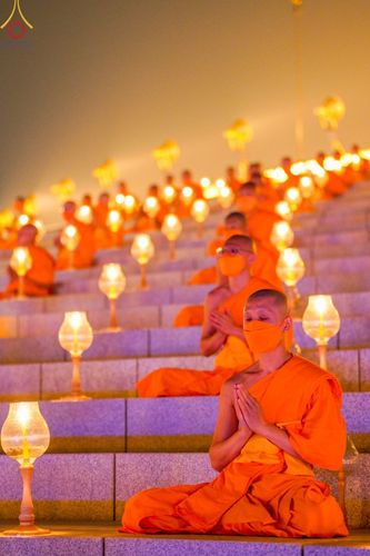 ภาพ No.77282:พิธีจุดมาฆประทีป ในวันมาฆบูชา อาทิตย์ต้นเดือนที่ 6 มีนาคม พ.ศ. 2566 ณ วัดพระธรรมกาย อ.คลองหลวง จ.ปทุมธานี