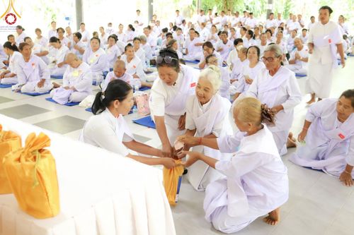 ภาพ No.155091:โครงการอุบาสกแก้ว อุบาสิกาแก้ว รุ่นที่ 2 ตัวแทนทอดกฐินสามัคคีทั่วไทย 30,000 วัด บูชาธรรม 80 ปี หลวงพ่อธัมมชโย จังหวัดบุรีรัมย์ ระหว่างวันที่ 13-15 กันยายน พ.ศ. 2567