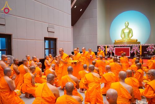 ภาพ No.62200:พิธีอุปสมบทในโครงการอุปสมบทหมู่ บูชาธรรมหลวงพ่อธัมมชโย พ.ศ.2567 ณ อุโบสถ วัดพระธรรมกาย จ.ปทุมธานี วันที่ 13-15 เมษายน พ.ศ. 2567