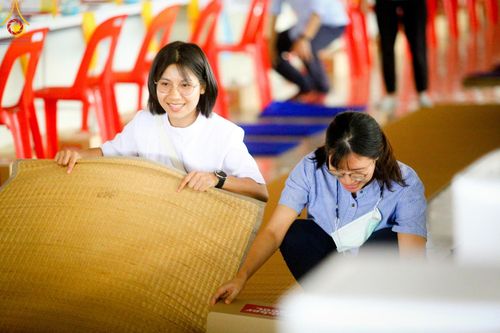 ภาพ No.59728:V.39 ทุ่มสุดใจ ธรรมชัย 80 ปี การเตรียมงาน การปฏิบัติงาน ของเจ้าหน้าที่หน่วยงานต่างๆ เพื่อพิธีฉลองอายุวัฒนมงคล 80 ปี หลวงพ่อธัมมชโย และรับถวายมหาสังฆทาน 10,000 กว่าวัดทั่วประเทศ ในวันคุ้มครองโลก จันทร์ที่ 22 เมษายน พ.ศ. 2567