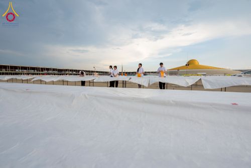 ภาพ No.217825:วันที่ 10-14 เมษายน พ.ศ. 2568 เจ้าหน้าที่อาสาสมัคร เตรียมงานวันคุ้มครองโลก ชุดที่ 2 วัดพระธรรมกาย จ.ปทุมธานี