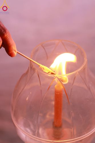 ภาพ No.109662:พิธีจุดประทีปถวายเป็นพุทธบูชา และบูชาธรรมมหาปูชนียาจารย์ วันที่ 10 มกราคม พ.ศ. 2567 ณ อนุสรณ์สถานคลองบางนางแท่น อ.สามพราน จ.นครปฐม