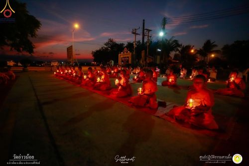 ภาพ No.93869:กิจกรรมสามเณร ศูนย์ปฏิบัติธรรมสวนผึ้ง จ.ราชบุรี ในโครงการบรรพชาสามเณรฟื้นฟูพระพุทธศาสนาทั่วไทย