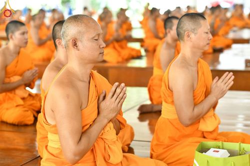 ภาพ No.157756:พิธีถวายภัตตาหารเมนูสวรรค์ ในพรรษาแห่งการเข้าถึงธรรม วันเสาร์ที่ 28 กันยายน พ.ศ. 2567 ณ หอฉันคุณยายอาจารย์ฯ วัดพระธรรมกาย