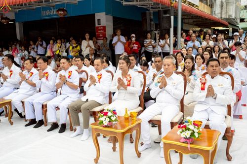 ภาพ No.245337:วันอาทิตย์ที่ 14 กันยายน พ.ศ. 2568 ตักบาตรพระ 555 รูป มหากุศล  น้อมถวายเป็นพุทธบูชา ณ หอนาฬิกาเบตง อ.เบตง จ.ยะลา