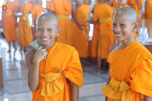 ภาพ No.177460:พิธีถวายภัตตาหารเมนูสวรรค์ และพิธีบุพเปตพลี ครั้งที่ 158 ร่วมอุทิศบุญแด่หมู่ญาติที่ล่วงลับไปแล้ว และสืบทอดอายุพระพุทธศาสนา ณ วัดพระธรรมกาย วันที่ 30 พฤศจิกายน พ.ศ.2567 (วันพระ แรม 15 ค่ำ เดือน 12)