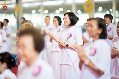 ภาพ No.261295:วันอาทิตย์ที่ 5 ตุลาคม พ.ศ. 2568 พิธีจุดเทียนใจ ไฟนิรันด์ อนันตชัย ณ สภาธรรมกายสากล วัดพระธรรมกาย