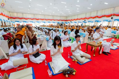 ภาพ No.233615:วันจันทร์ที่ 7 กรกฎาคม พ.ศ. 2568 จังหวัดบุรีรัมย์รวมใจ สัมมนาคณะสงฆ์ เพื่อฟื้นฟูพระพุทธศาสนา  โครงการทอดกฐินสามัคคีทั่วไทย 30,000 วัด ประจำปีพุทธศักราช 2568 และพิธีถวายมหาสังฆทาน 300 กว่าวัด โดยคณะศิษยานุศิษย์ บูชาธรรม 81 ปี หลวงพ่อธัมมชโย  ณ วัดกลาง พระ