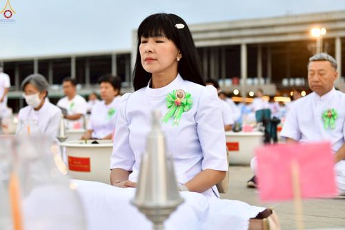 ภาพ No.252981:วันที่ 10 ตุลาคม พ.ศ. 2568 พิธีปลูกต้นทรัพย์บานชื่น ณ ลานธรรม วัดพระธรรมกาย