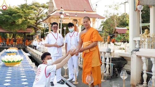 ภาพ No.205540:V.53 สารพัดV สารพัดดี ที่วัดโบสถ์บน ในโครงการธรรมยาตรา กตัญญูบูชา มหาปูชนียาจารย์ พระมงคลเทพมุนี(สด จนฺทสโร) พระผู้ปราบมาร อนุสรณ์สถาน 7 แห่ง ปีที่ 13 ระหว่างวันที่ 2-31 มกราคม พ.ศ. 2568