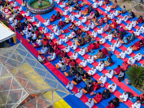 ภาพ No.129799:พิธีตัดปอยผมและแห่นาคธรรมทายาท ในโครงการบรรพชา 1,250 รูป ณ แดนประสูติ สวนลุมพินี ประเทศเนปาล วันที่ 2 มีนาคม พ.ศ. 2567