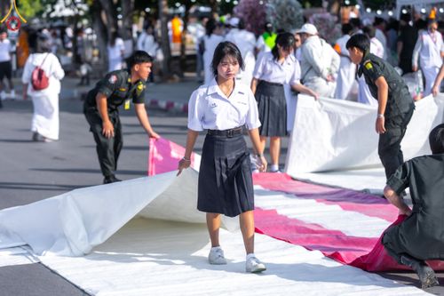 ภาพ No.185662:V.47 เบื้องหลังของเบื้องหน้า งานตักบาตรพระ 10,000 รูป ณ จ.กาญจนบุรี วันที่ 20-21 ธันวาคม พ.ศ. 2567