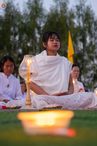 ภาพ No.302267:วันที่ 23 มกราคม พ.ศ. 2569 พิธีจุดประทีปธรรมถวายเป็นพุทธบูชา (ภาพชุดที่ 2) และบูชาธรรมมหาปูชนียาจารย์  ณ อนุสรณ์สถานลำดับที่ 5 สถานที่เผยแผ่วิชชาธรรมกายครั้งแรก อนุสรณ์สถานบางปลา วัดบางปลา อำเภอบางเลน จังหวัดนครปฐม ในโครงการธรรมยาตรา กตัญญูบูชา มหาปูชนีย