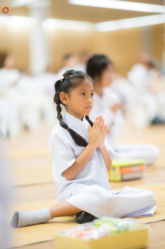 ภาพ No.280548:วันที่ 28 ธันวาคม พ.ศ.2568 พิธีถวายอุปกรณ์ทำความสะอาด ณ ห้องแก้วสารพัดนึก วัดพระธรรมกาย