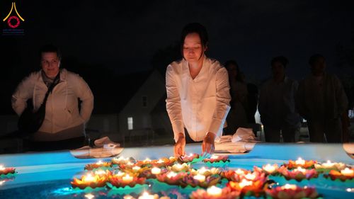 ภาพ No.326123:วันเสาร์ที่ 25 เมษายน พ.ศ.2569 จัดงาน CANDLELIGHT MEDITATION & VIGIL ณ วัดพระธรรมกายเทนเนสซี ประเทศสหรัฐอเมริกา